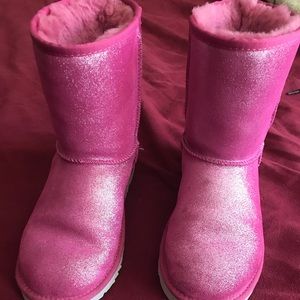 I’m selling my favorite ugg boots